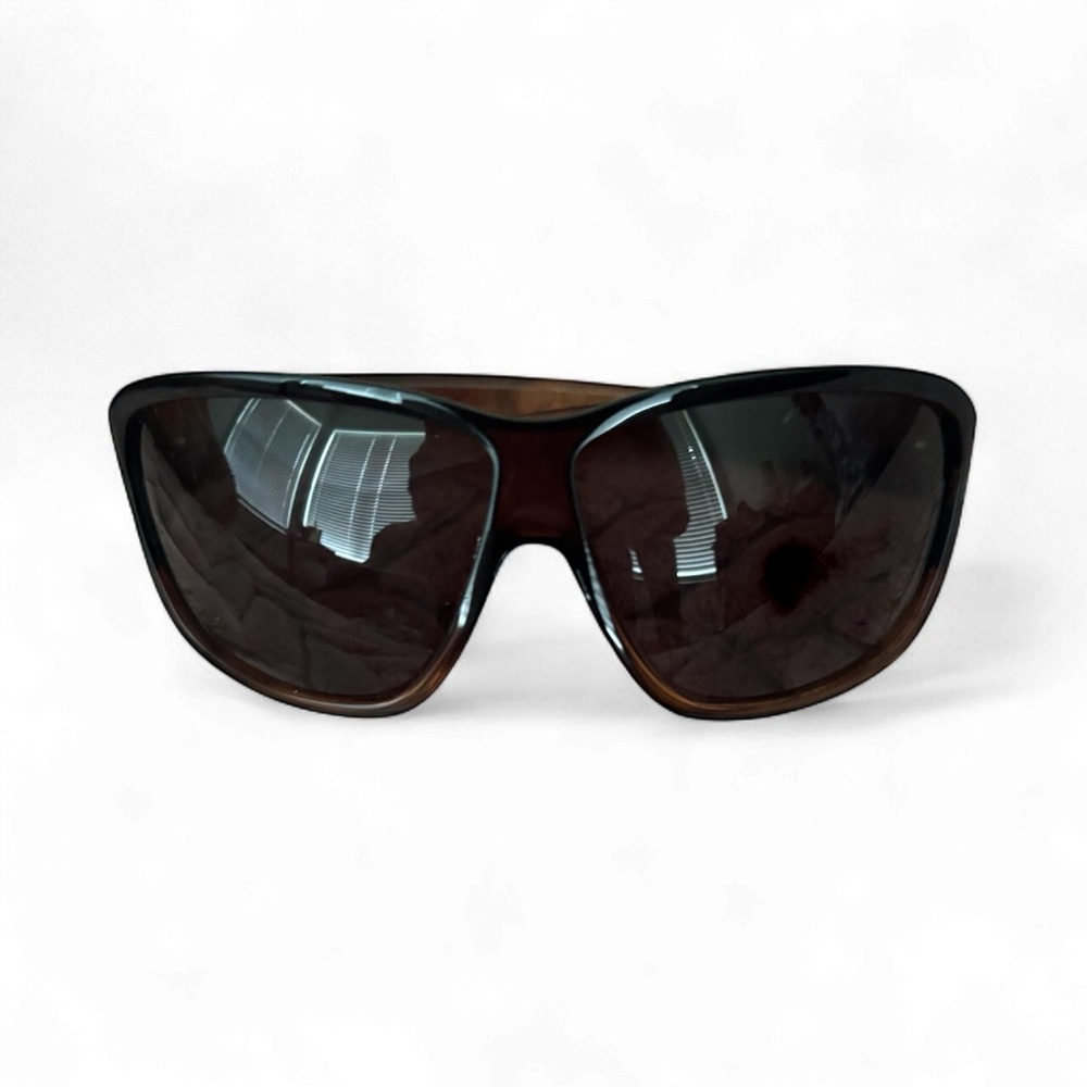 Women's Oversized Brown Gradient Sunglasses